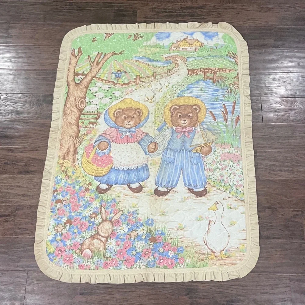 Vtg 90s Teddy Bear‎ Pastoral Quilted Baby Blanket Ruffle Trim Cottagecore 18x48